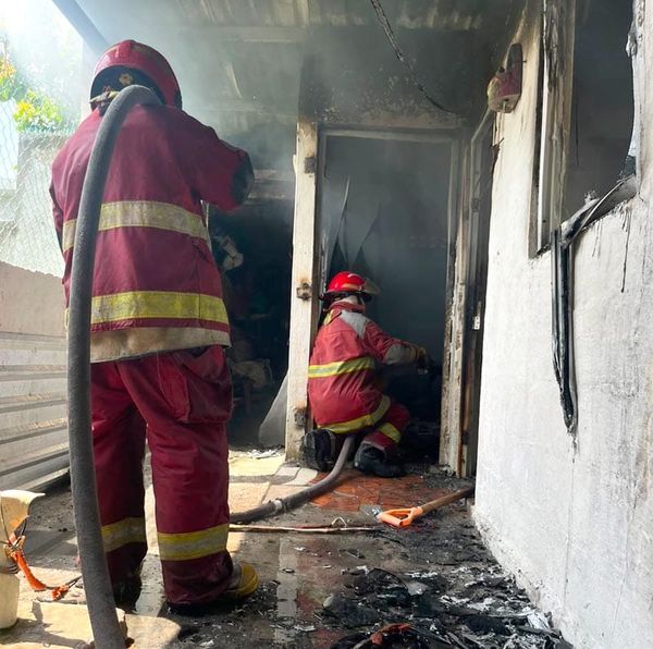 ¡FUEGO ARRASÓ CON VIVIENDA EN NUEVO MEDELLÍN!