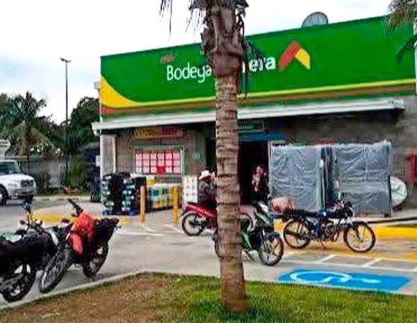 ¡ASALTAN A “MAMA LUCHA”! - PISTOLERO ROBO 5 MIL PESOS EN PIEDRAS NEGRAS