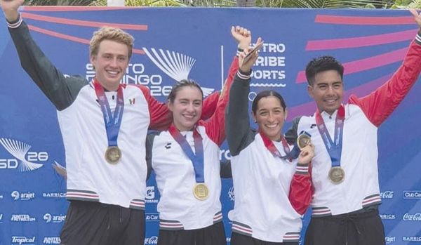 ¡COLABORA VERACRUZANO EN ORO MEXICANO EN TRIATLÓN! RELEVOS MIXTOS - *Erik Yamir Ramos Croda con gran participación