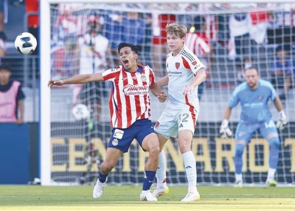 ¡QUEDA CHIVAS AL BORDE DE LA ELIMINACIÓN DE LA LEAGUES CUP!