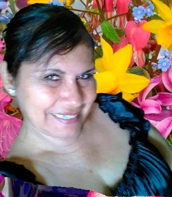 EMOTIVA CELEBRACIÓN PARA HORTENSIA MORALES