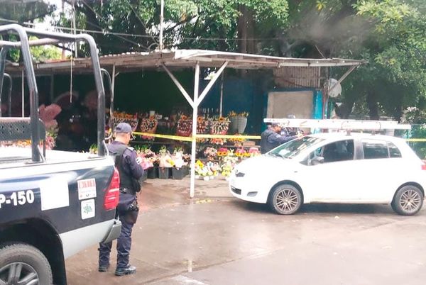 ¡CONATO DE INCENDIO EN LOCALES DE FLORES JUNTO AL PARQUE CRI-CRI!