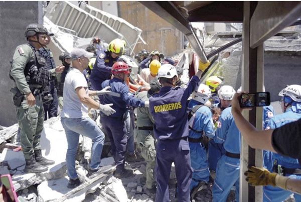 ¡SE ELEVA A 224 MUERTOS EL SALDO DEL DEVASTADOR TERREMOTO EN COLOMBIA!