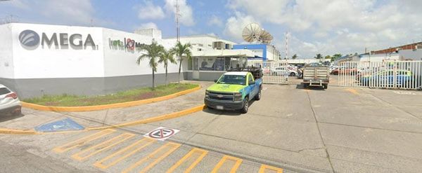 ¡ARRANCAN CAJERO DE BBVA EN INSTALACIONES DE MEGACABLE!