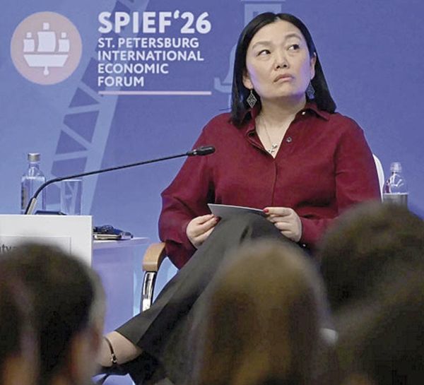¡ES LA MUJER MÁS RICA DE RUSIA: SU IMPERIO EMPRESARIAL ESTÁ EN LLAMAS!