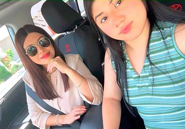MUY GUAPAS CAPTAMOS A GABY Y KIM...