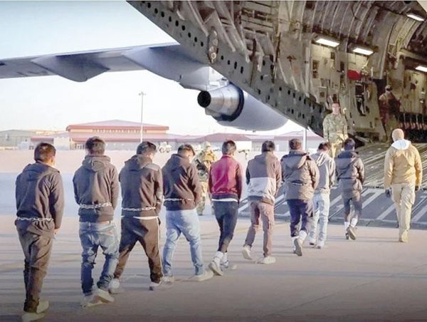 ¡RECIBE TULUM A MIL 200 DEPORTADOS!