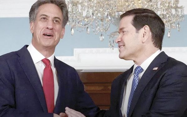 ¡REINO UNIDO URGE A EU REABRIR ORMUZ!