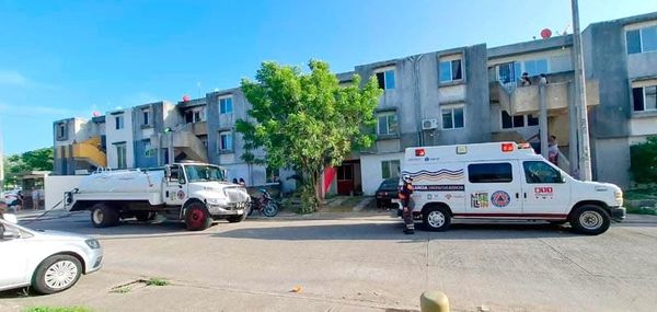 ¡INCENDIO DEVORÓ DEPARTAMENTO EN LAGOS DE PUENTE MORENO!