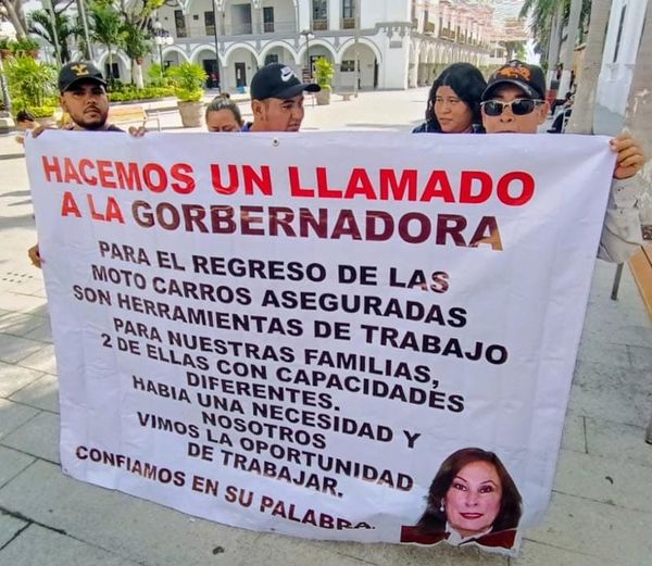 ¡PROTESTAN MOTOTAXISTAS! - CONTRA DELEGADO DE TRANSPORTE PÚBLICO
