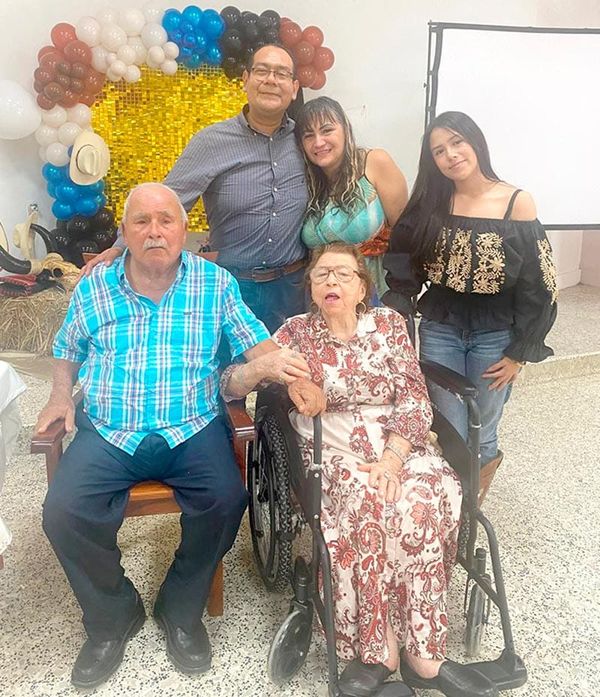 DON VICENTE RIVERA CELEBRA 94 AÑOS