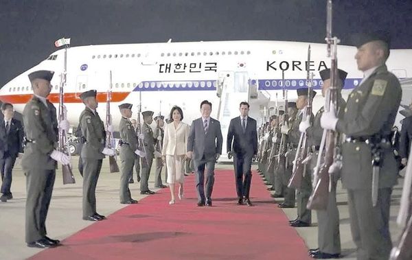 ¡LLEGA PRESIDENTE DE COREA DEL SUR A MÉXICO!