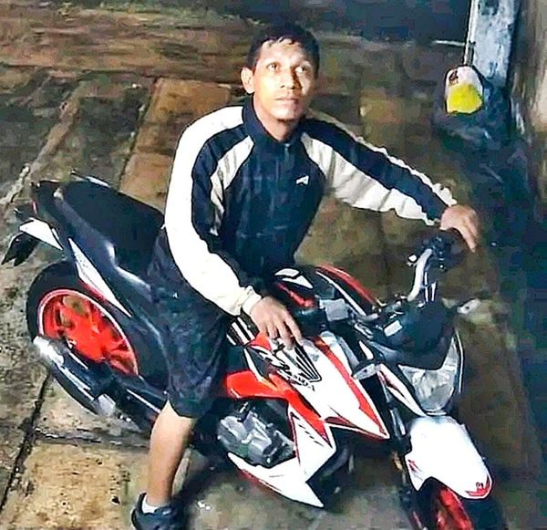 ¡MALANDRO MADRUGADOR LE ROBÓ LA MOTO A VECINO!