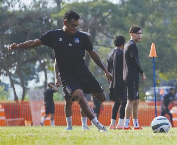 ¡RACING CON TODO ANTE MONTAÑESES!