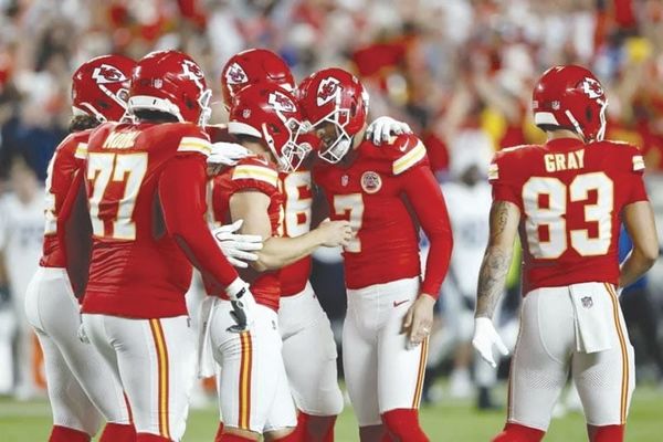¡SUFREN DE MÁS LOS CHIEFS Y VENCEN A COLTS EN TIEMPO EXTRA!