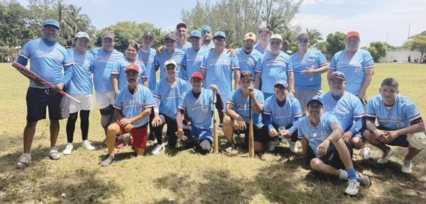 ¡CARDENALES QUITA EL INVICTO A QUETZALES!