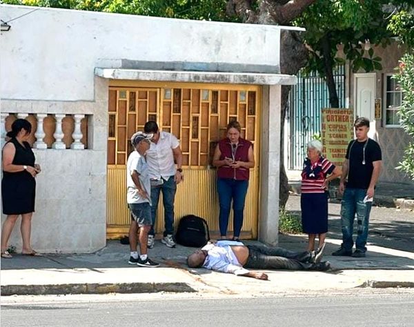 ¡CAYÓ AL SUELO Y MURIÓ EN LAS BRISAS!