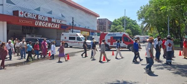 ¡EVACÚAN LA CRUZ ROJA DE VERACRUZ Y CECAP DURANTE SIMULACRO NACIONAL!