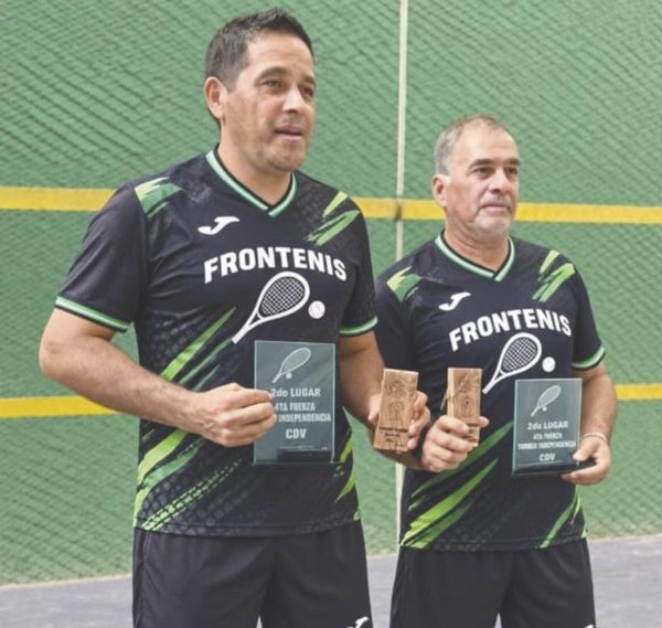 ¡CARLIN Y CORREA GANAN TORNEO FIESTAS PATRIAS! - FRONTENIS EN EL CDV