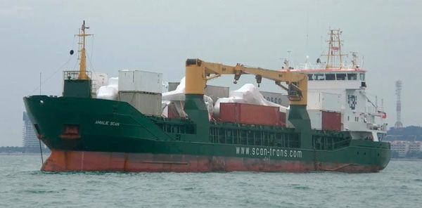 ¡MANDAN BARCO CON MEDICINAS! - A CUBA