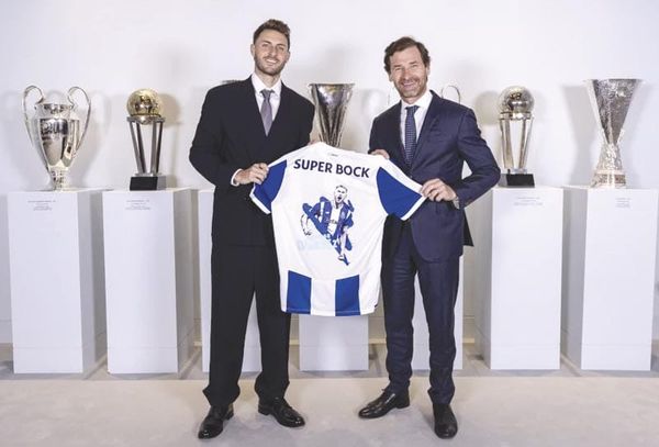 ¡DRAGONES PRESENTAN A SANTIAGO GIMÉNEZ!