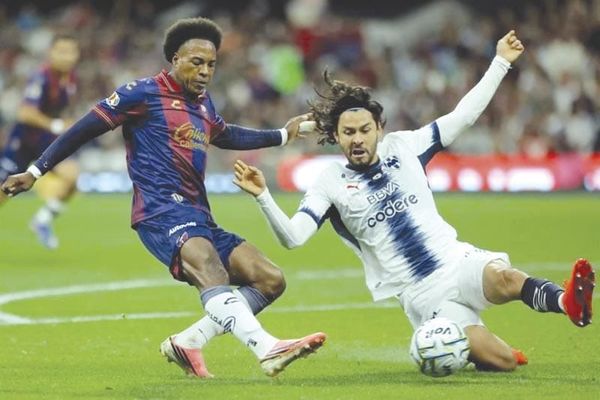¡VUELVE A CABALGAR EL ATLANTE EN SU CASA!