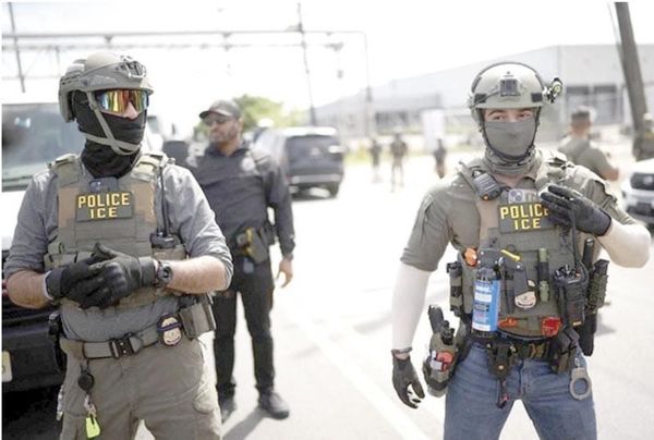 ¡GUATEMALTECO MUERE TRAS CHOCAR DURANTE INTENTO DE DETENCIÓN DE AGENTES DEL ICE EN MICHIGAN!