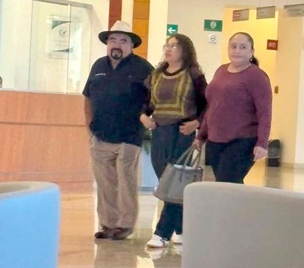 ¡LOS VENTANEAN! - *Ramos Alor y secretaria de Salud estatal en hospital privado