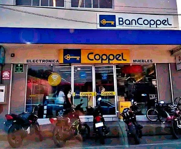 ¡ROBAN TRES MOTOS, CELULARES PREMIUM Y DINERO DE COPPEL!