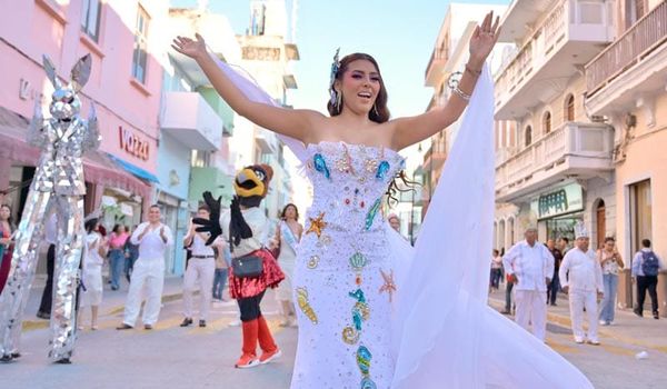 ¡YA HAY CANDIDATA A REINA DEL CARNAVAL!