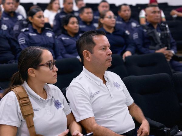 ¡DETIENEN A MESERO CON UNA SUPER MOTO CON REPORTE DE ROBO!