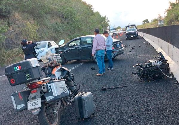 ¡GRAVA SUELTA LO MANDÓ VOLANDO A LA CANALETA!