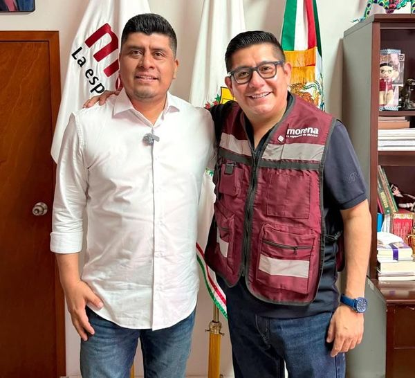¡ZEPETA SE PIRATEA OTRO ALCALDE! - *Era del PAN el de Juchique de Ferrer