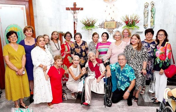 ¡ESPERANZA HERNÁNDEZ DELGADO CELEBRA 101 AÑOS DE VIDA!