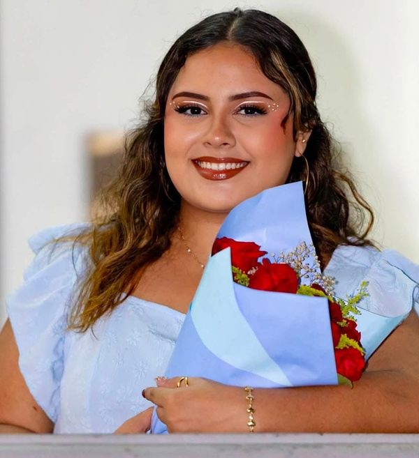 IXCHEL CELEBRA SUS 20 AÑOS