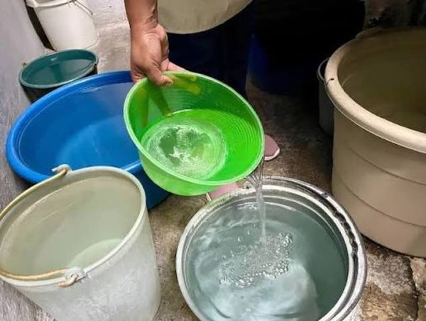 ¡NI GOTA DE AGUA EN TORRENTES!