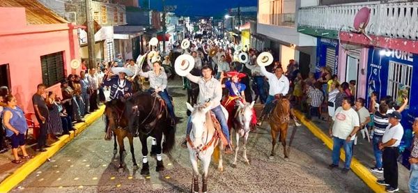 ¡CABALGATA A LA VIRGEN DEL ROSARIO!