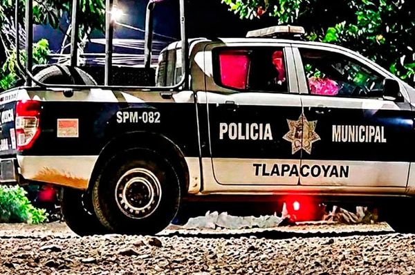 ¡ENCUENTRAN AHORCADO A JOVEN EN SU CUARTO!