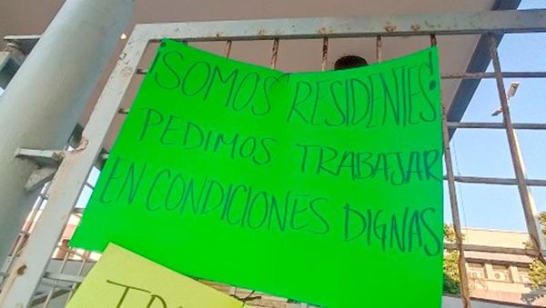 ¡NO TIENEN ESPECIALISTAS! - *El IMSS en Xalapa; pacientes esperan seis meses