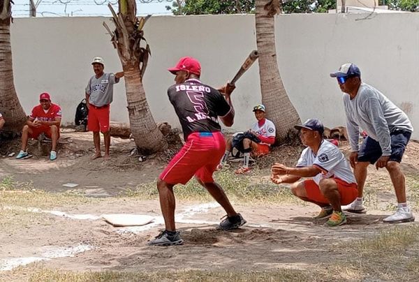 ¡CABALLERIZAS VENCE A LOS CARDENALES EN LA CUAUHTÉMOC!
