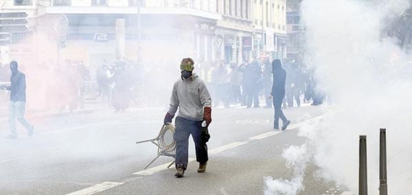 ¡PROTESTAN EN FRANCIA Y ESPAÑA! - OTRO DÍA DE TERROR