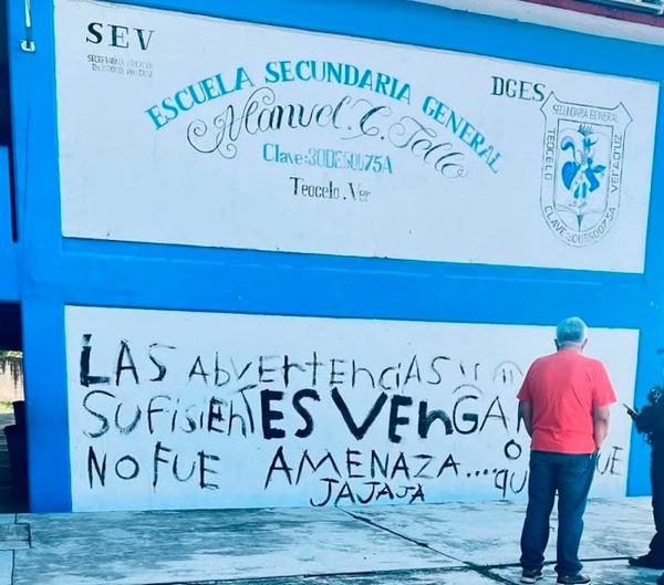 ¡SUSPENDEN CLASES! - EN TEOCELO