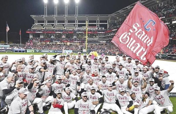 ¡COMPLETAN GUARDIANS REMONTADA Y VAN ANTE LOS RAYS EN LA AMERICANA!