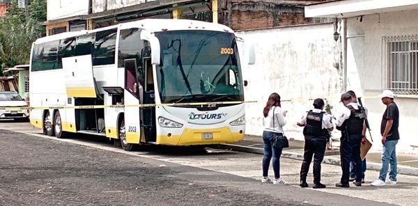 ¡TALACHERO ‘EL JAROCHO’ MURIÓ APLASTADO POR UN AUTOBÚS!