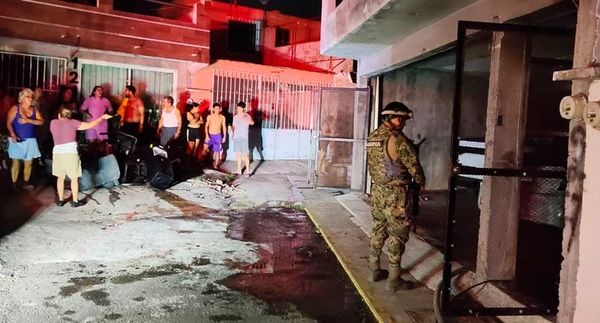 ¡SE INCENDIÓ CASA EN LOMAS DEL VERGEL!