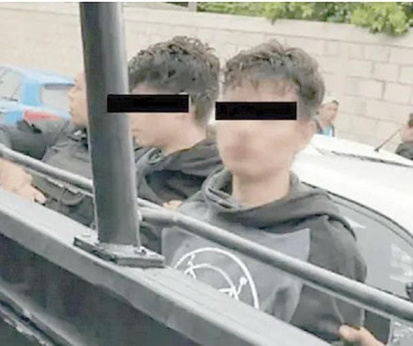 ¡VINCULAN A PROCESO A GEMELOS POR ATAQUE EN SECUNDARIA DE TORREÓN!