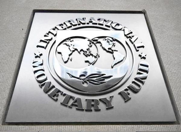 ¡LLAMA FMI A MÉXICO ACELERAR REDUCCIÓN DE LA DEUDA!