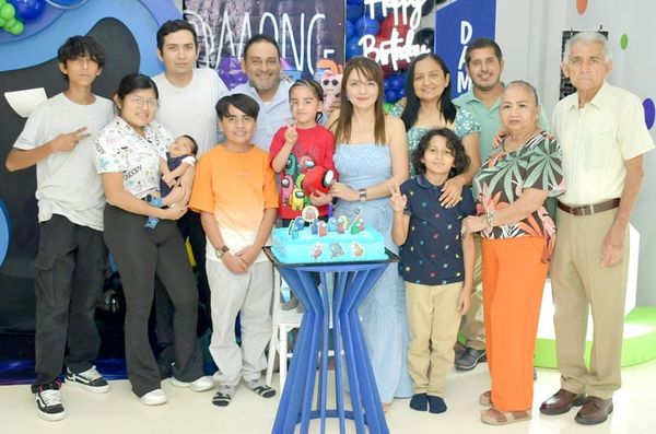 DAMIÁN CELEBRA 5 AÑOS AL ESTILO AMONG US
