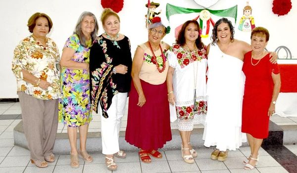 UNA TARDE PARA CELEBRAR EL ORGULLO DE SER MEXICANOS