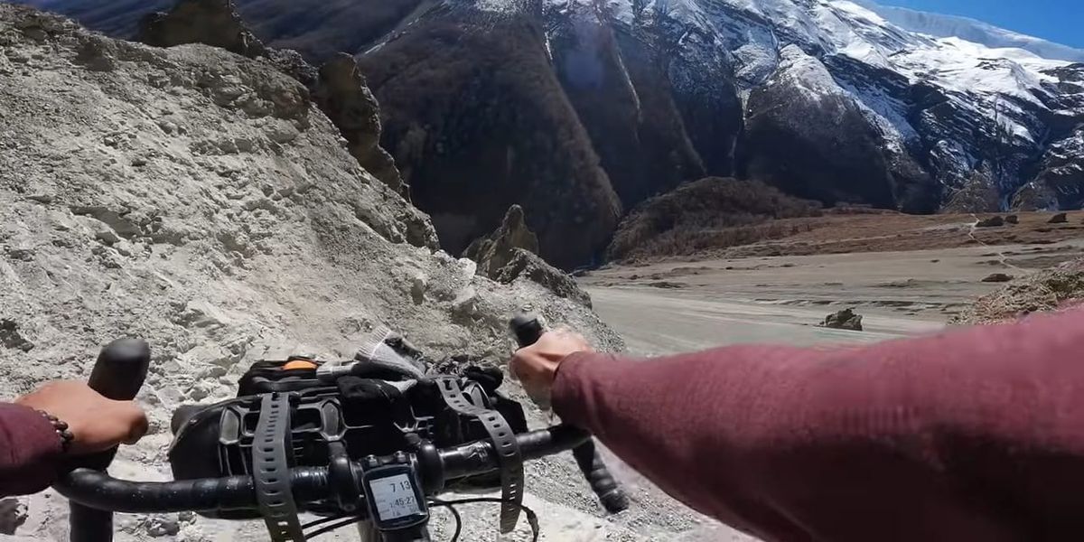 Curious Pedals - Cycling from Finland to Singapore